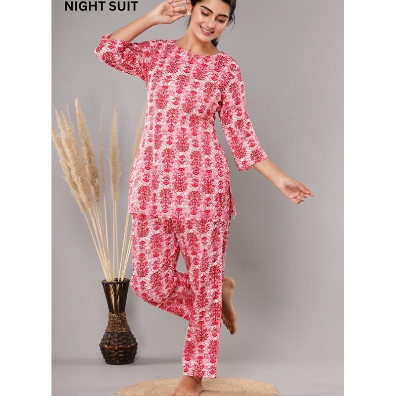 Chic Women's Clothing - Sophisticated Design