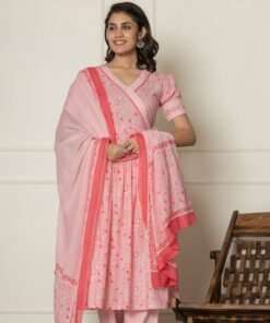 Stylish Women's Clothing - Modern Design