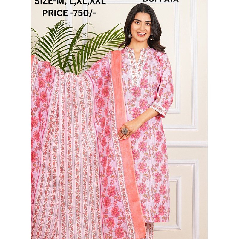 Luxurious Women's Clothing - Traditional Design