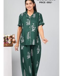 Beautiful Women's Clothing - Traditional Design