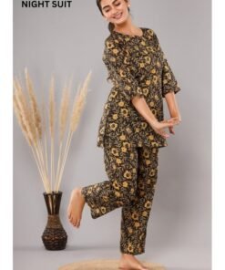 Luxurious Women's Clothing - Casual Design