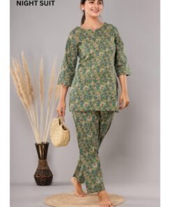Stylish Women's Clothing - Classic Design